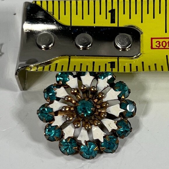 Vtg Round Cluster Pin Brooch Aqua stone (glass?) white enamel goldtone Jewelry - Picture 2 of 8
